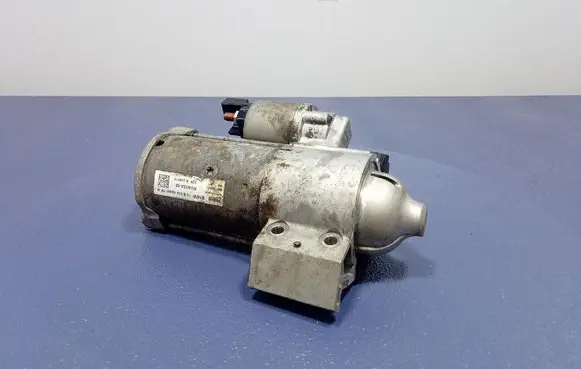 BMW M3 F80 Starter motor 8671504