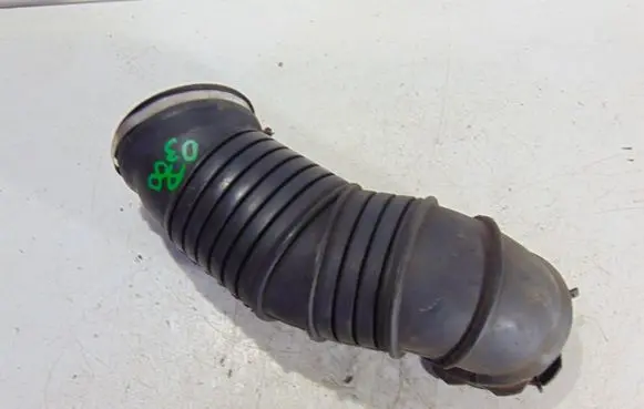 Audi A8 S8 D3 4E Air intake hose/pipe 07C129628G