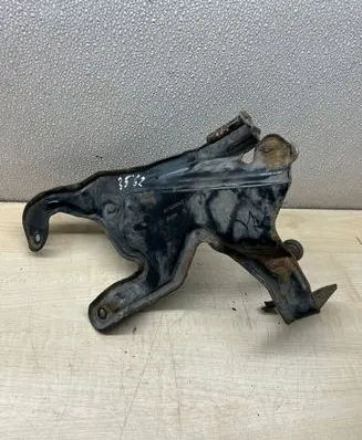 Mercedes-Benz E W211 Pneumatic air compressor holding bracket A2113200543