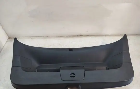 Volkswagen Golf VII Tailgate trim 5G6867605E