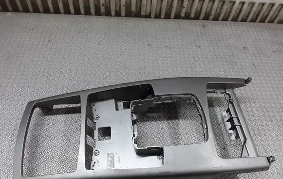 Audi A6 S6 C6 4F Center console 4F1864261