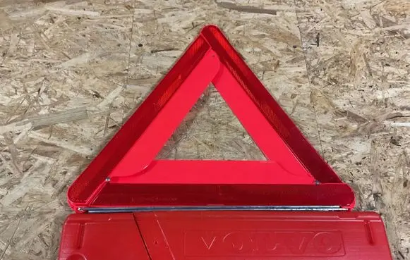 Volvo V50 Emergency warning sign 27R0307067