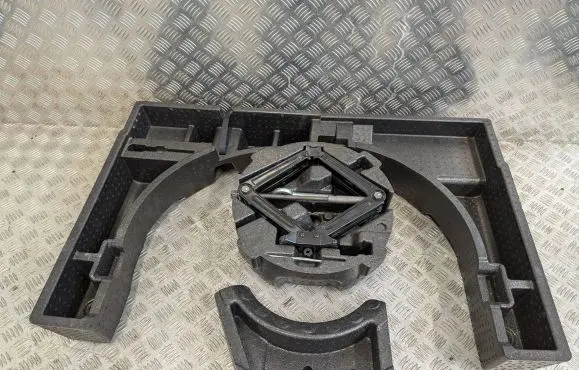Opel Mokka X Tool set 95437620