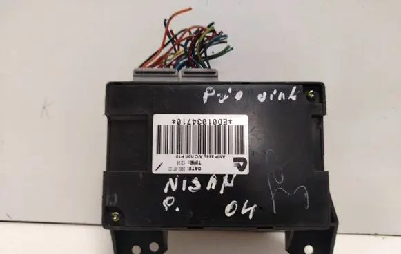 Nissan Primera Air conditioning/heating control unit ED01034710