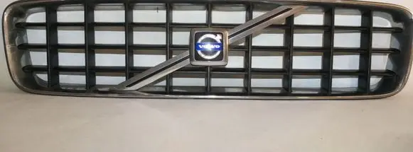 Volvo XC90 Front bumper upper radiator grill 8620641