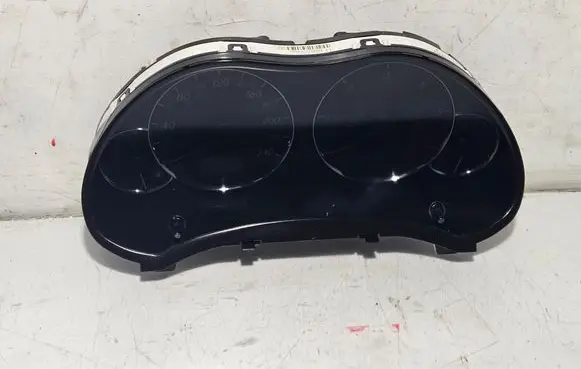 Toyota Avensis T250 Speedometer (instrument cluster) 8380005630