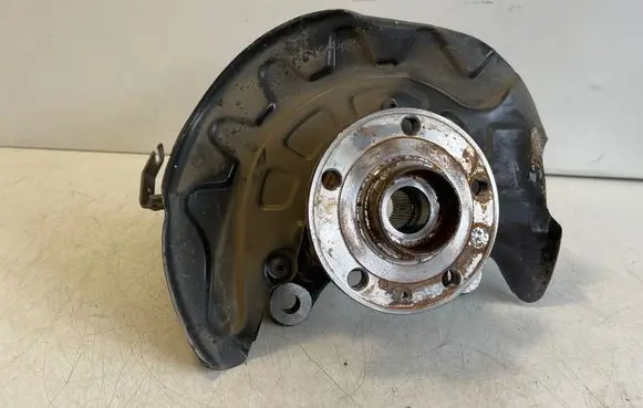 Volkswagen T-Roc Front wheel hub 