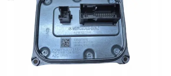 Mercedes-Benz CLS W257 Voltage converter/converter module 