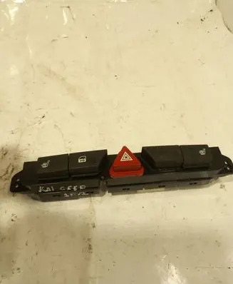 KIA Ceed Hazard light switch 937001H000 202009257 937001H010
