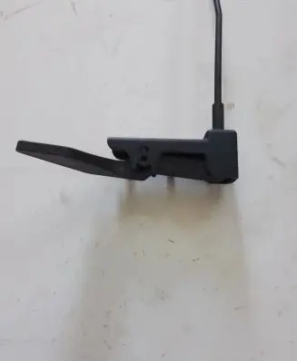 Engine bonnet (hood) release handle