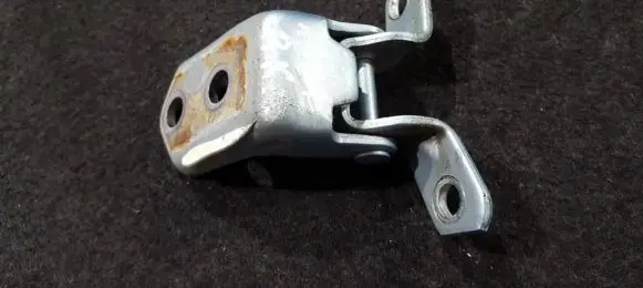 Mazda 2 Front door upper hinge
