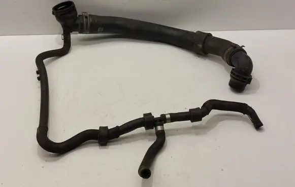 Volkswagen PASSAT B8 Engine coolant pipe/hose 5Q0122101CM