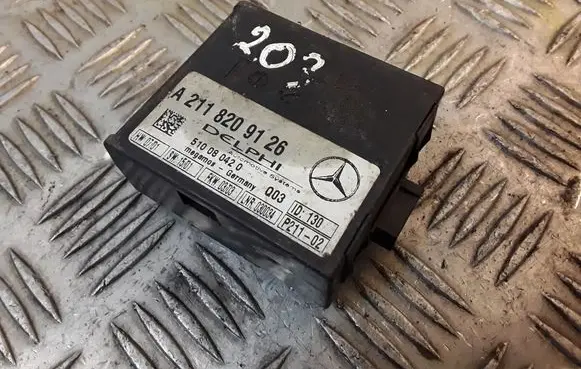Mercedes-Benz E W211 Alarm control unit/module A2118209126 2118209126