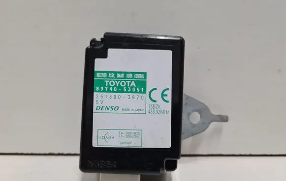 Lexus IS 220D-250-350 Door central lock control unit/module 8974053051 2513003870