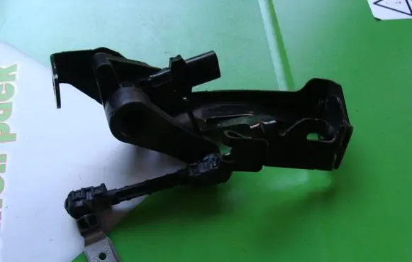 Opel Corsa F Headlight/headlamp level sensor 9824543080