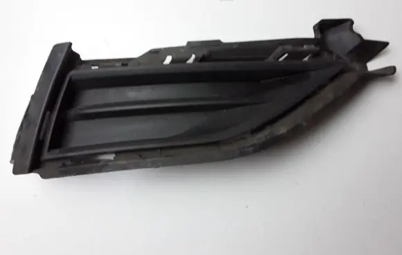 Volkswagen Golf VII Front bumper lower grill 5G0853212G