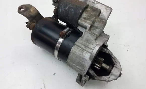 Audi A4 S4 B5 8D Starter motor 053911023