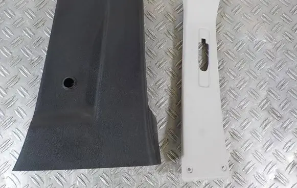 Citroen Jumpy (B) pillar trim (top) 98088475BJ 9808846777