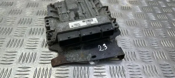 Renault Megane III Engine control unit/module 237106691R A2C98149700