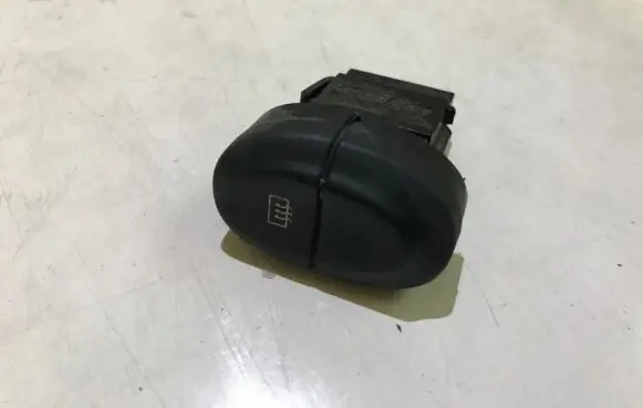 Renault Megane I Windscreen/window heater switch 841243b