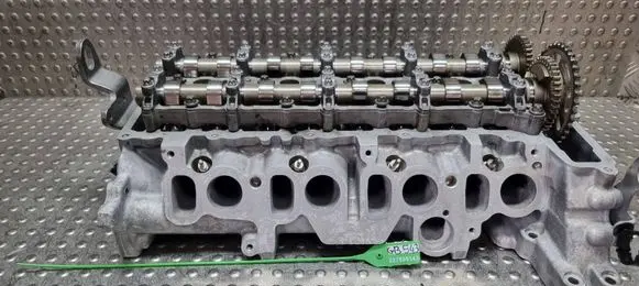BMW 5 E60 E61 Engine head S27698543 7781098
