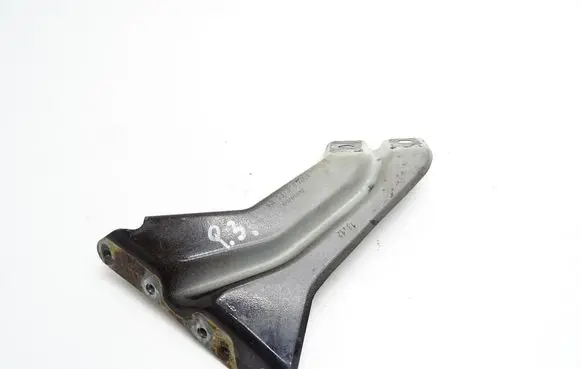 Audi A1 Fender mounting bracket 8X0821136A