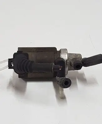 Audi A6 S6 C5 4B Turbo solenoid valve 059906627 72290321 07T024