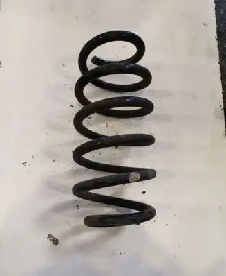 Toyota Avensis T270 Rear coil spring