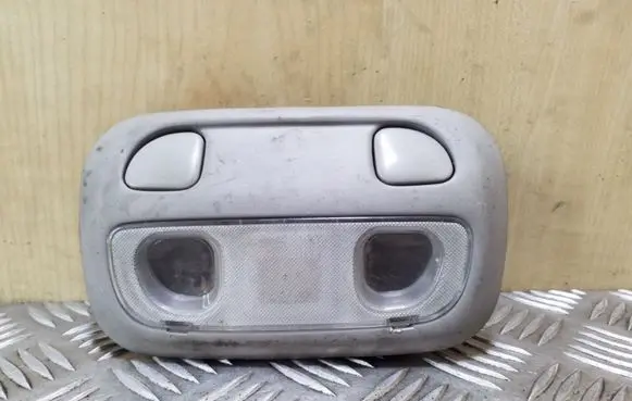 Subaru Outback Rear seat light