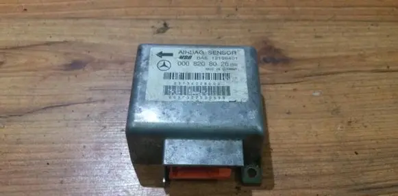 Mercedes-Benz C W202 Airbag control unit/module 0008208026 12198401