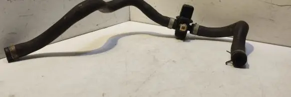 Nissan X-Trail T30 Engine coolant pipe/hose