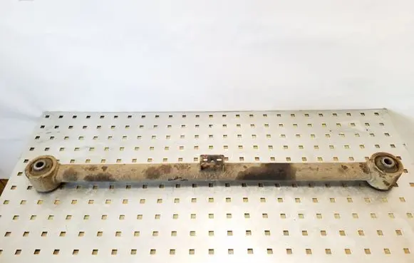 Rear control arm