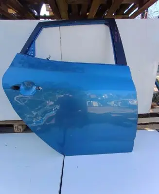 KIA Venga Rear door