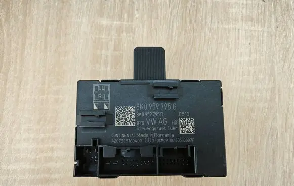 Audi Q5 SQ5 8R Door control unit/module 8K0959795G