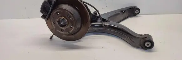Mercedes-Benz Vito Viano W447 Stub axle A4473505600 A4473505400