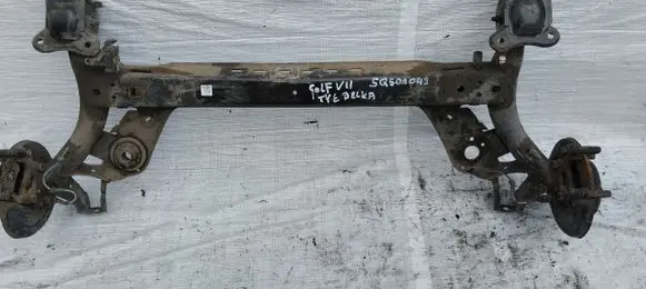 Volkswagen Golf VII Rear axle beam with reductor 