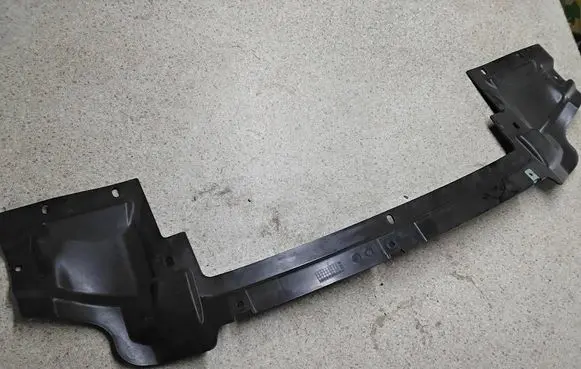BMW 1 E81 E87 Front bumper skid plate/under tray 8044591 51758044591