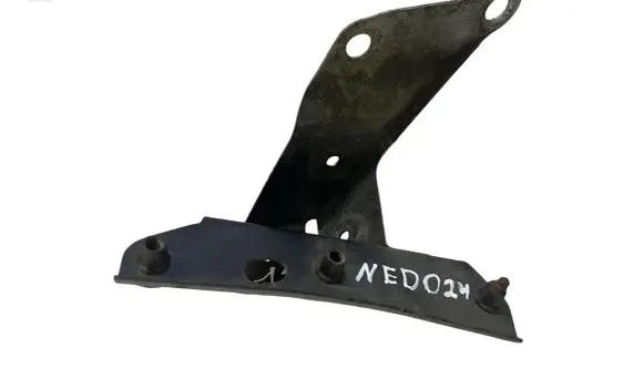 Audi A7 S7 4G Fender mounting bracket 4G8821135D