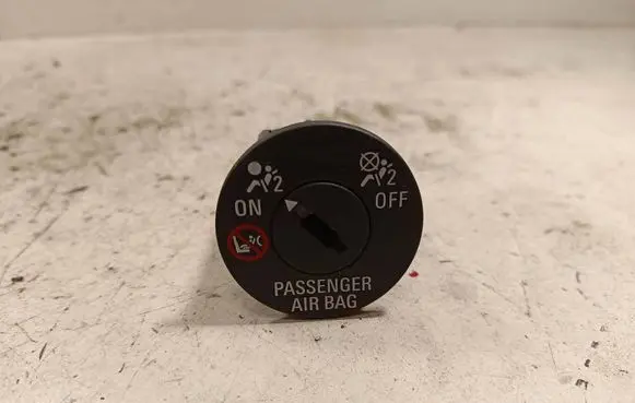 Opel Insignia B Passenger airbag on/off switch 13577258 387R