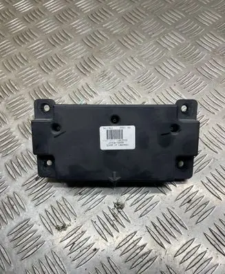 Nissan Navara D40 Sound amplifier 277605X20A