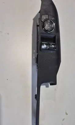Ford Mustang VI Electric window control switch 