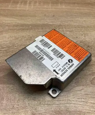 BMW 5 E34 Airbag control unit/module 8372521
