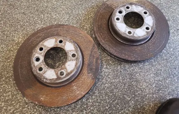 Volkswagen Touareg I Front brake disc