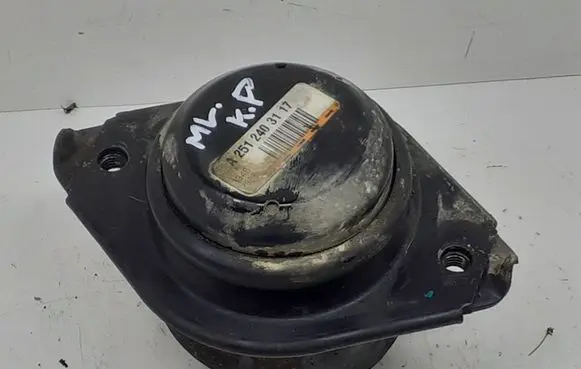 Mercedes-Benz ML W164 Engine mount bracket A2512403117