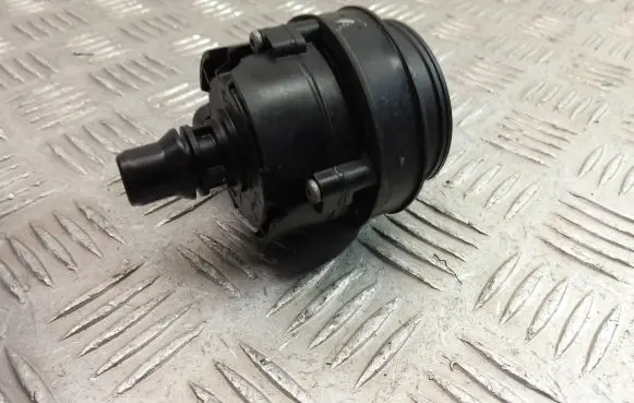 BMW X3 G01 Electric auxiliary coolant/water pump 9147359