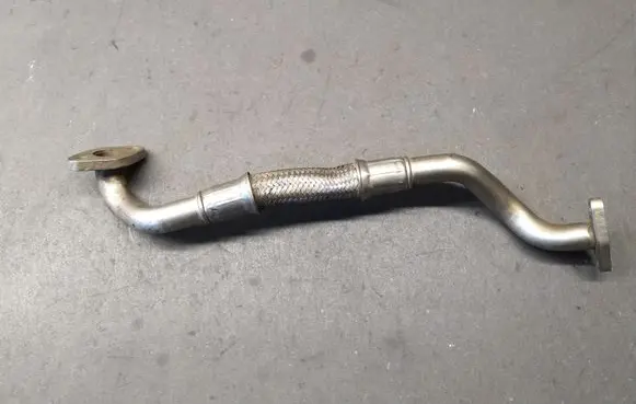 Audi A6 S6 C6 4F Turbo turbocharger oiling pipe/hose 06D145735B