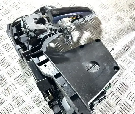 Volvo S80 Front door lock 31253670