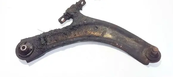 Nissan Qashqai Front lower control arm/wishbone