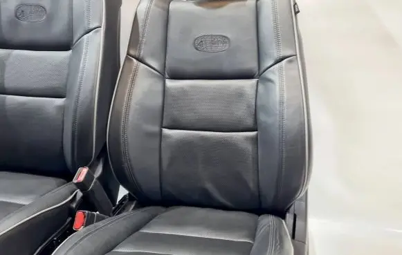 Jeep Grand Cherokee Seat set 
