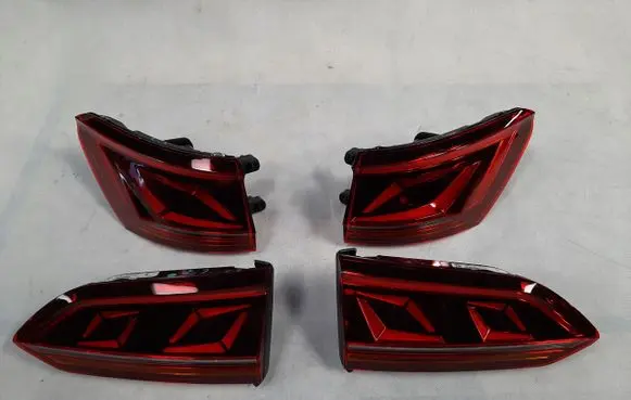 Volkswagen Touareg III Rear/tail lights set 760945207B